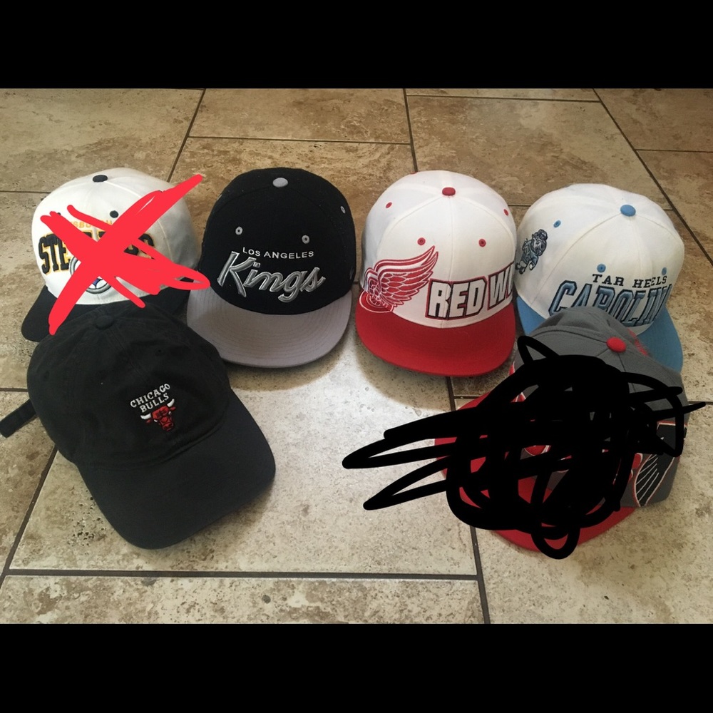 4 SNAPBACKS TOGETHER